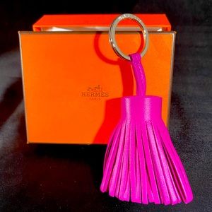 Hermés Paris Pink Lambskin Fringe Key Chain